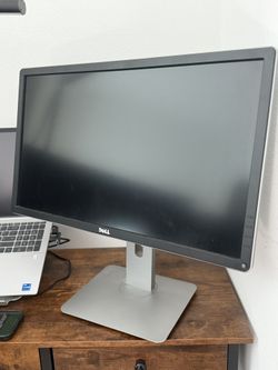 Dell Monitor - 24”