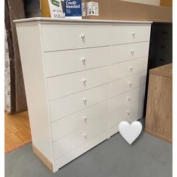 12 Drawer Dresser 