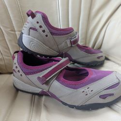 New 9.5 Women's Leather Hiking Sandals Closed Capped Toe REI Bedrock  Keen Merrell Teva Ebeo Salomon LL Bean Hoka Nike Columbia North Face Water Shoes