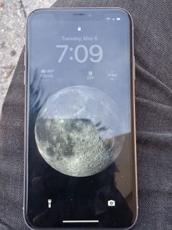 IPHONE 11 UNLOCKED