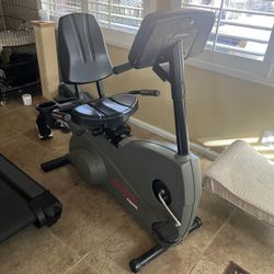 Life Cycle 9500HR Exercise Bike