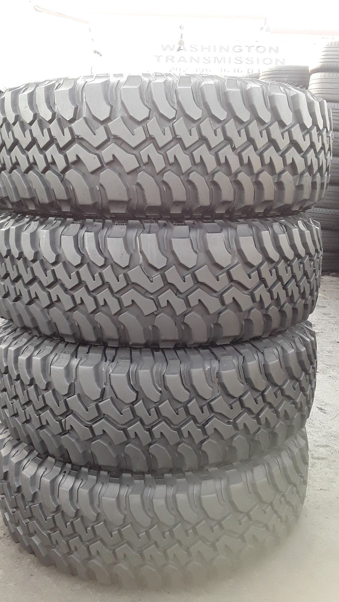 Four bright new set of BFGoodrich tires for sale 265/70/17