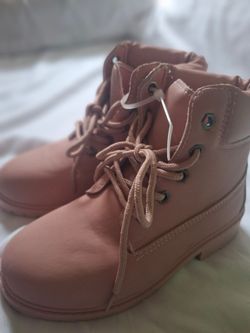 Girls boots size 1
