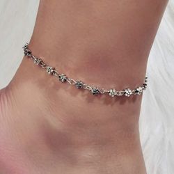 Silver Flowers Ankle Chain 
