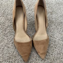 {MICHAEL KORS} Tan Suede Heels