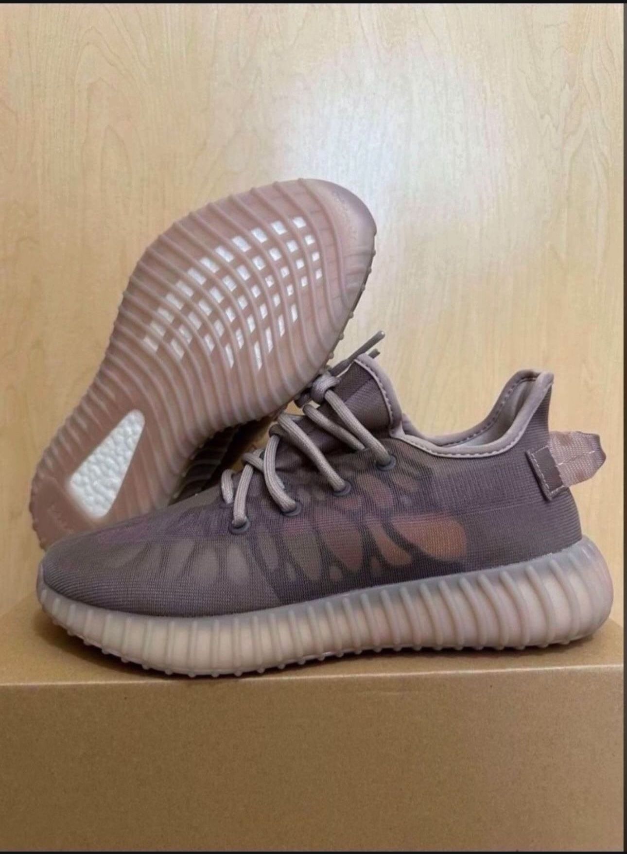 Adidas Yeezy 350 v2 Mono Mist GW2871 Men’s Shoes Size 7.5 Brand New 