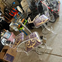 Cocktail Table With Chairs 