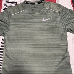 Nike Shirt (reflects light in the dark) See 2nd photo