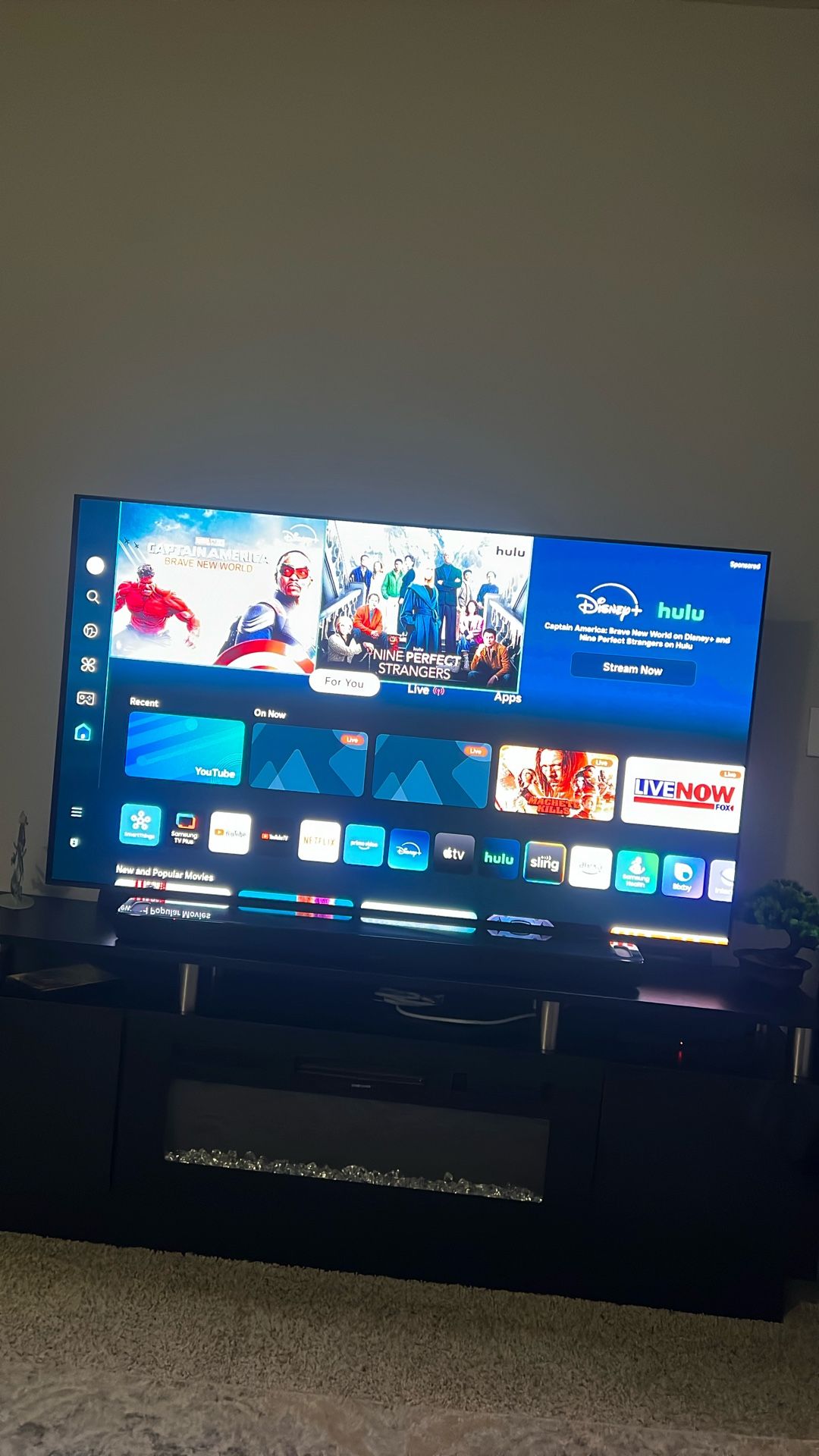 Samsung 65 Inch Class OLED 4K S90C Series Quantum HDR Dolby Atmos Object Tracking Sound Lite Ultra Thin Q Symphony 3.0 Gaming Hub Smart TV with A