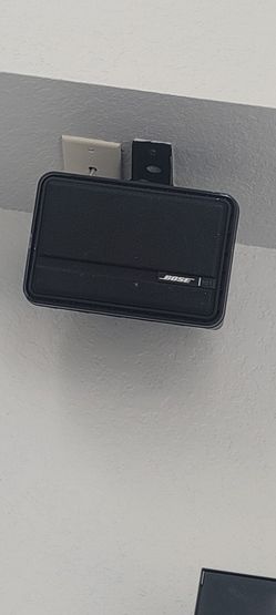 BOSE SPEAKERS I HAVE 4