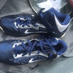 Nice leather Nikes size 11 only $40 firm