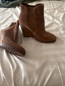 New MK suede wedges