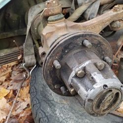 Scout dana 44 axles
