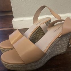 Camel Color Wedges
