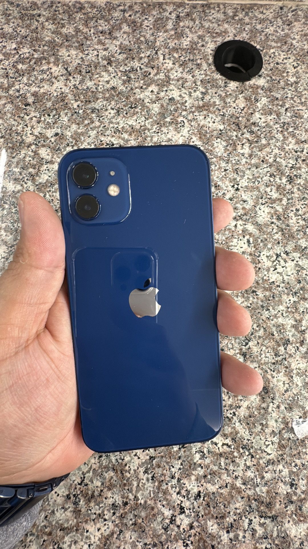 iPhone 12 - 64GB ( MetroPcs Unlocked ) for Sale in Los Angeles, CA