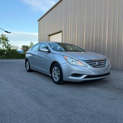 2013 HYUNDAI SONATA GLS! CLEAN TITLE