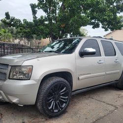 2008 Chevrolet Sburbab LTZ 4x4 LS 6.0