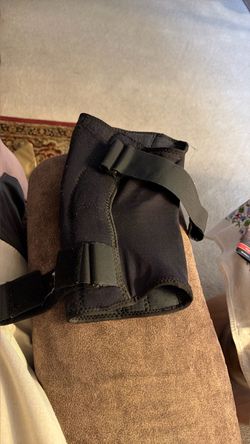 L/XL size KNEE BRACE