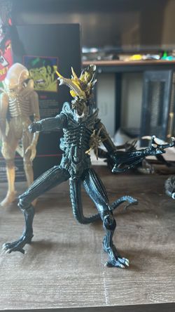 Alien figures