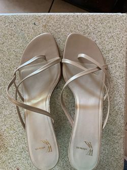Women’s size 10 shoes