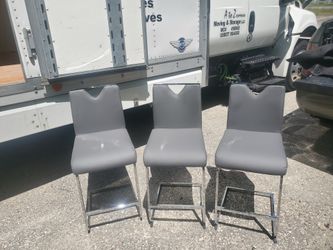 Countertop chairs