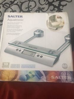 Báscula nueva de cristal de Cosina