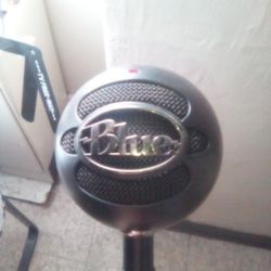 Snowball Ice Blue Podcast Microphone 