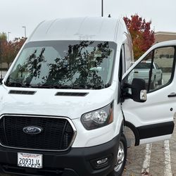 2022 Ford Transit-250