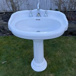 Pedestal Sink