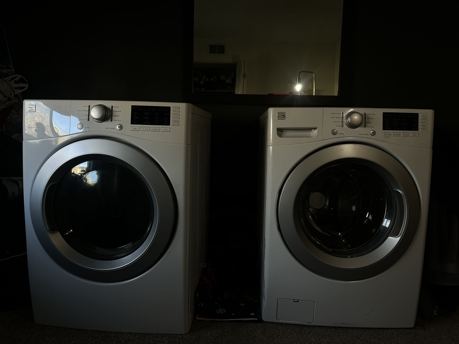 Washer & Dryer Kenmore Set