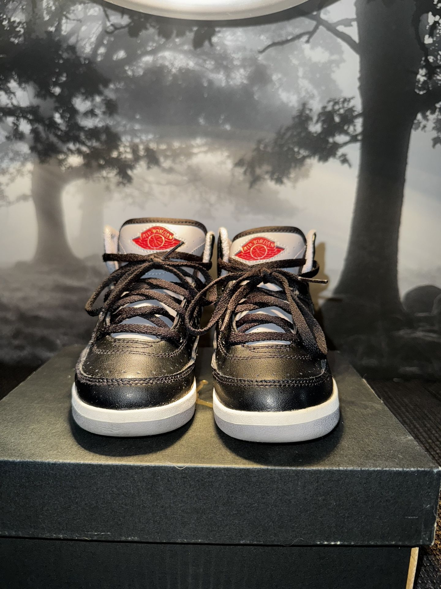 AIR JORDAN 2s RETRO (PS) BLACK CEMENT