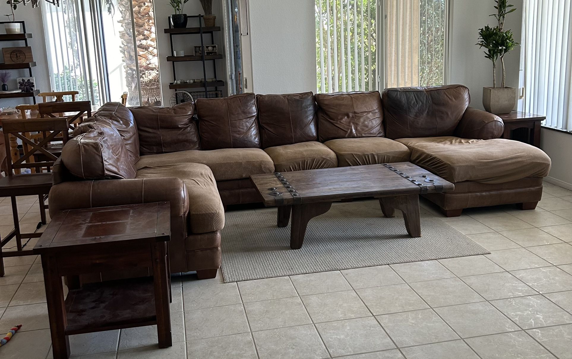 Leather Sectional Couch-ITS YOUR’S NEED GONE!