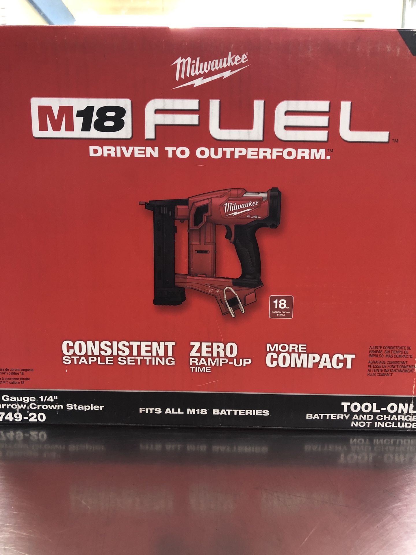 Milwaukee M18 FUEL 18 Gauge 1/4 Narrow Crown Stapler (Body Only)