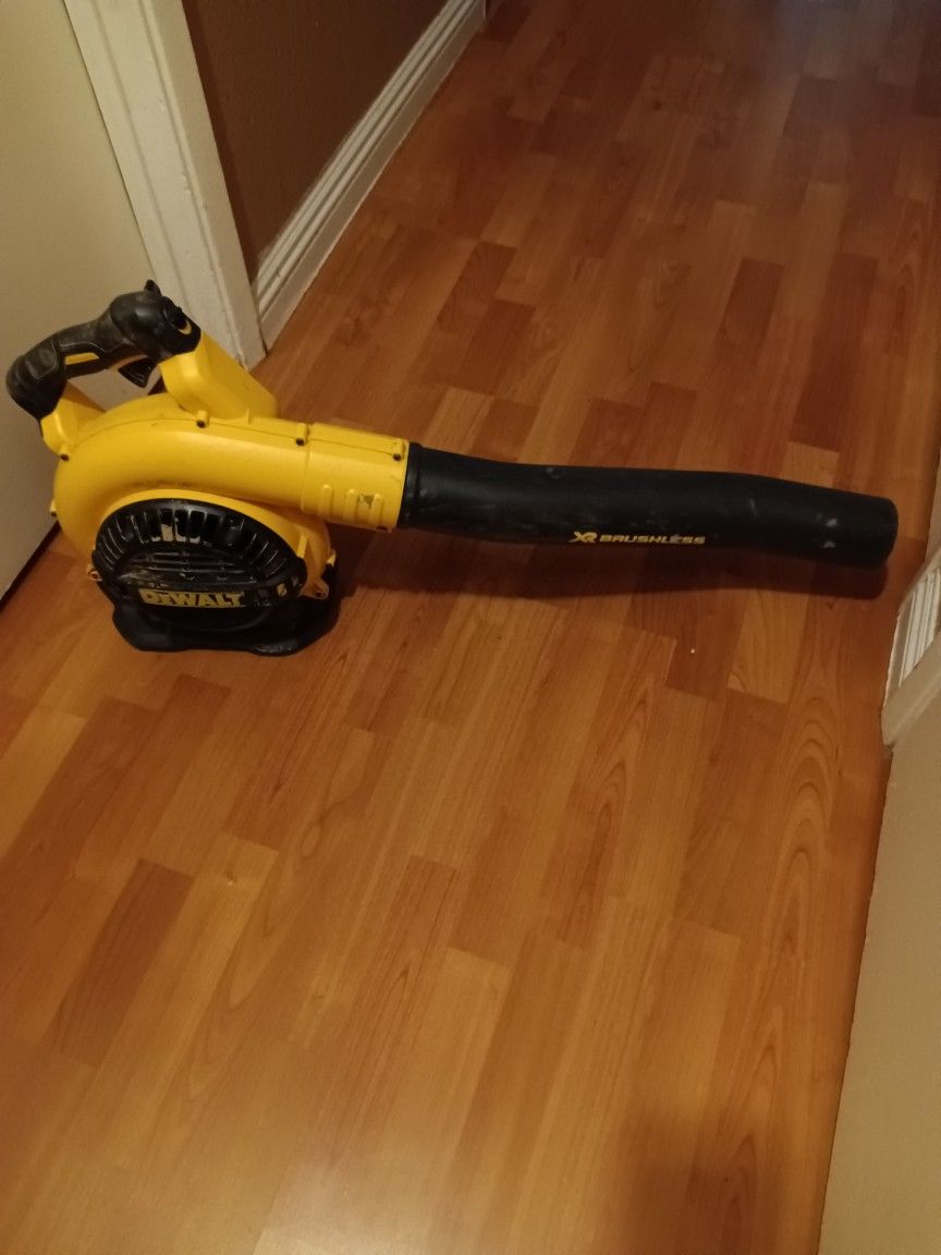 DeWalt 40 Volt Cordless Blower Tool Only
