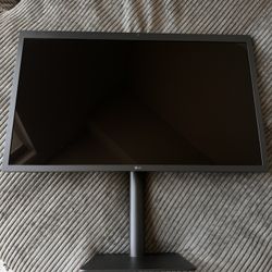 LG 27 Inch Ultra fine 5k monitor - Apple 