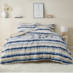 Plush Striped Duvet Cover Set – King Size (Blue Multi-Stripe)