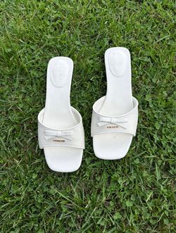 COACH Maddy Bow Slide heels 8.5