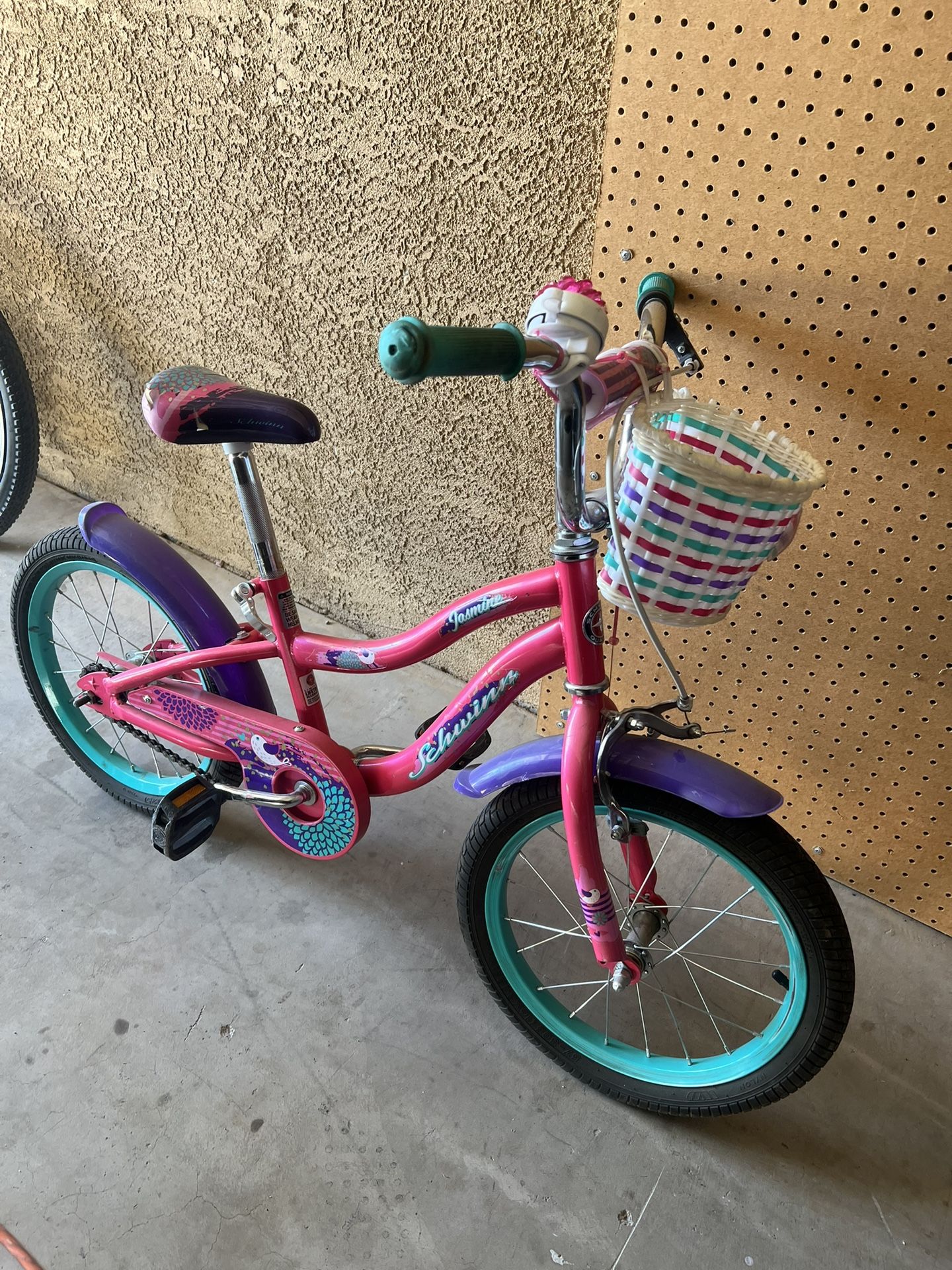 16” Schwinn Girls Bike FREE But Needs A Little Work