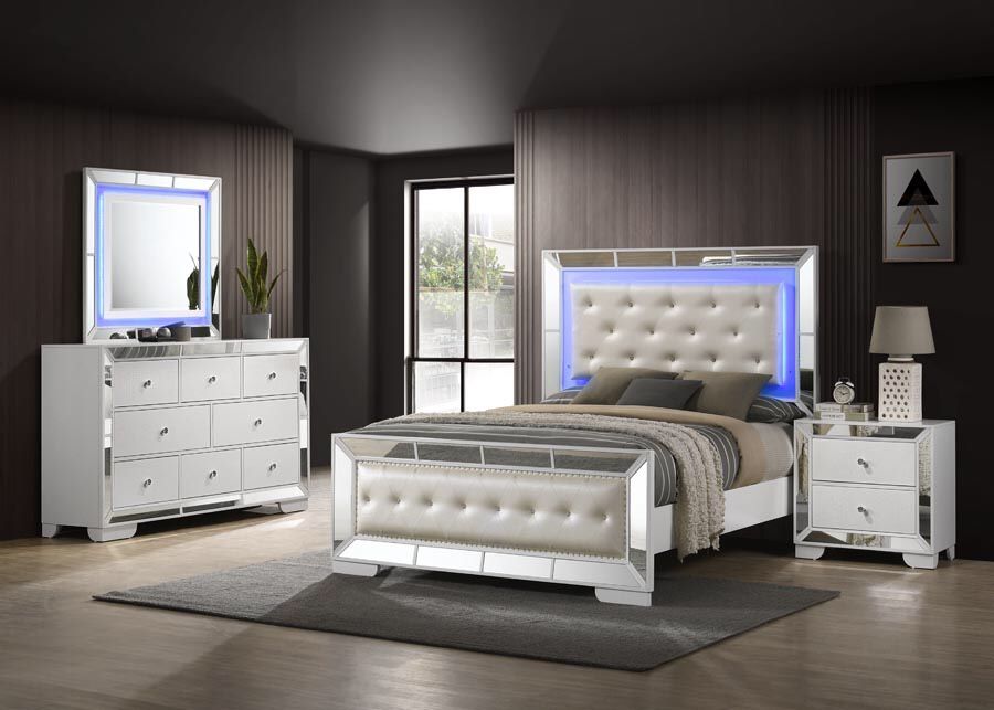 Brand New Queen Size Bed Nightstand Dresser Mirror $1499.financing Available No Credit Needed