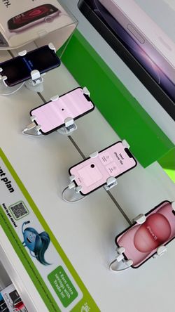 iPhone 16e