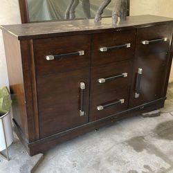 Drawer with mirror…