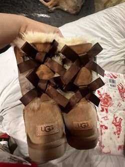 UGG® Women's Bailey Bow II Boots Size 7 No Box 