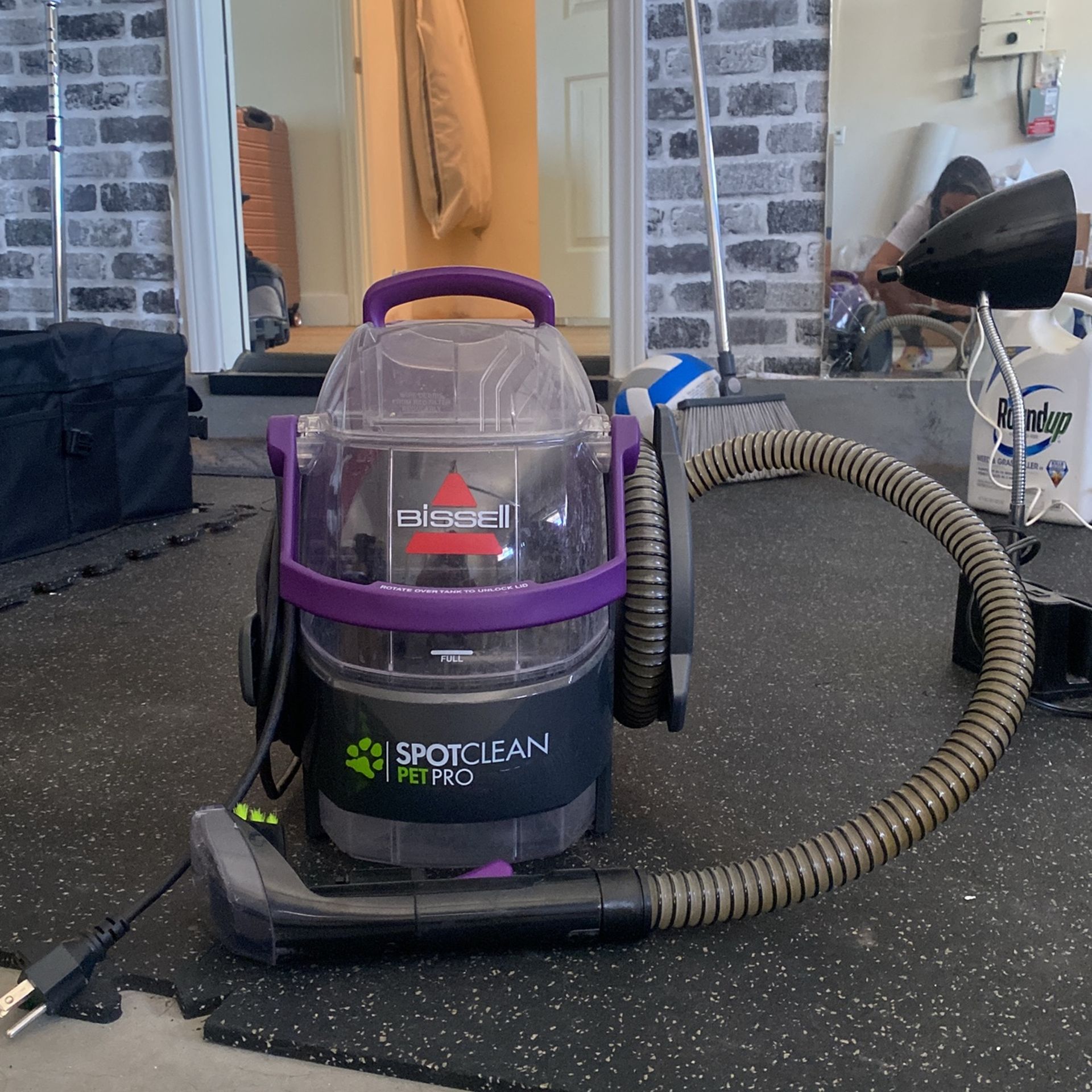 Carpet Cleaning Machine
