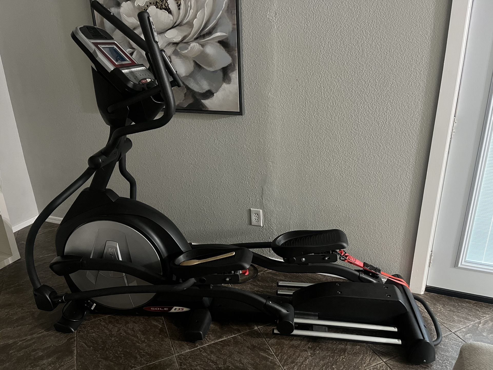 Sole E35 Elliptical