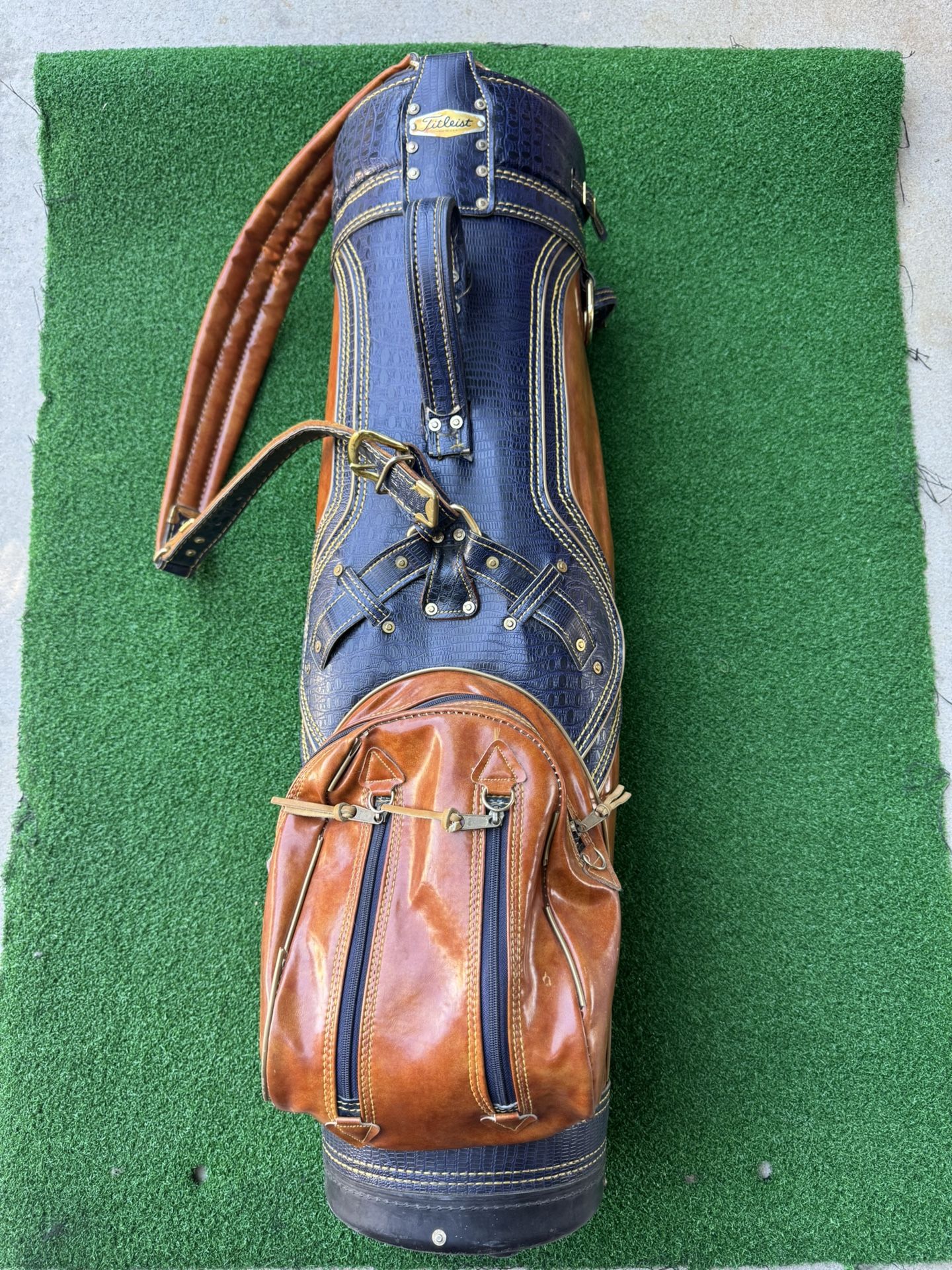  Rare Vintage Titleist Brown & Navy Blue Leather Alligator Accent Golf Cart Bag USA