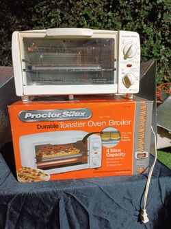 Proctor Silex Durable Toaster Oven Broiler (Model: 31116R)