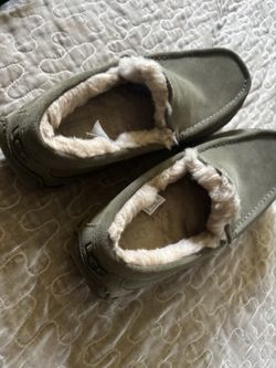 UGG size 9 women’s
