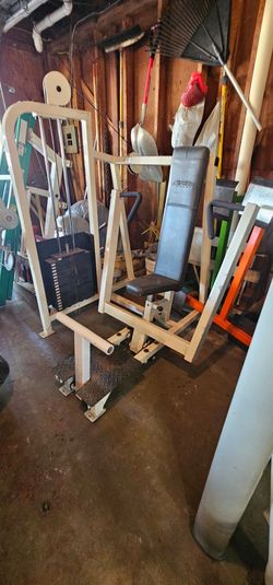 Life Fitness Pin-loaded Chest Press