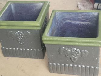VERY HEAVY 15 X 15 CONCRETE PLANTERS