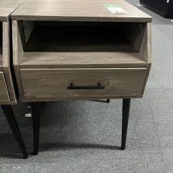 Nightstand，$35